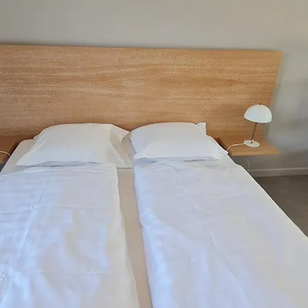 Sainte Hune Et Panzió 3*