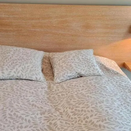 Sainte Hune Et Panzió 3*