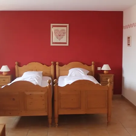 Panzió Sainte Hune Et 3*